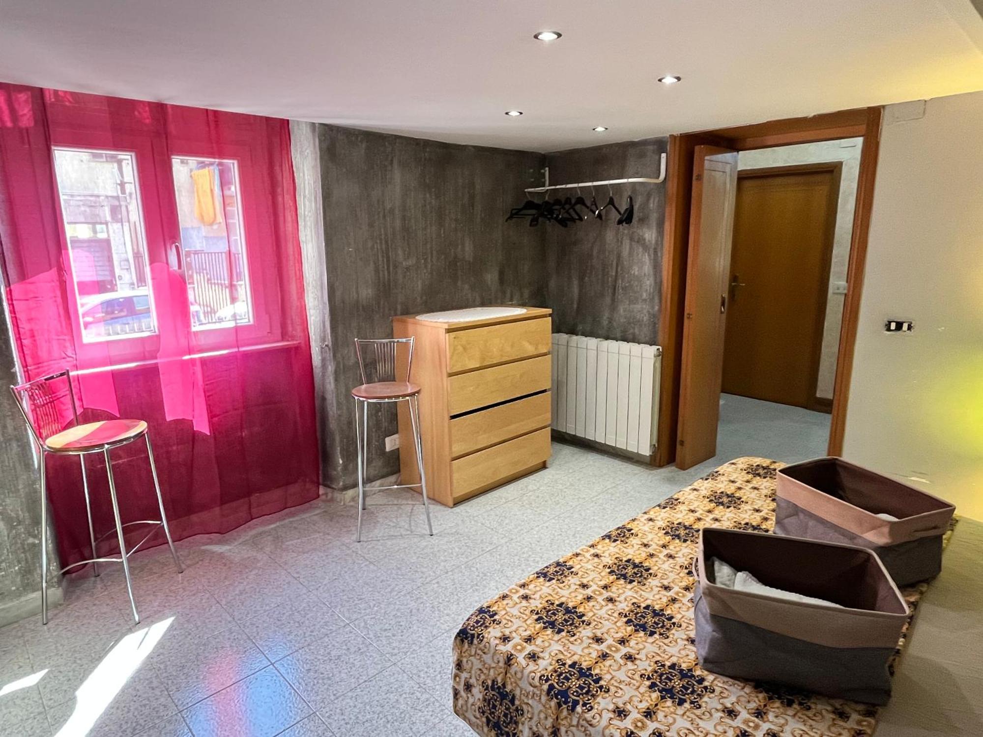 Romuhouse Economy Apartment Metro B Kültér fotó